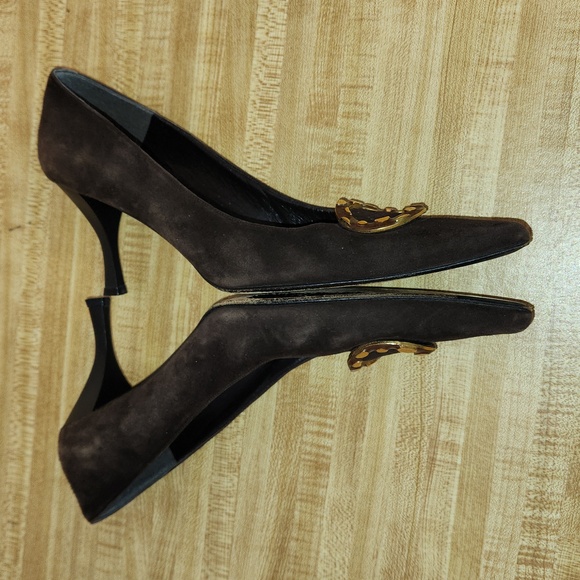 Stuart Weitzman Suede Pumps Pointed Toe, size 10 - Picture 4 of 11